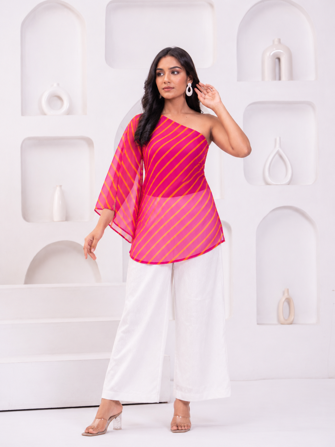 ONE SHOULDER TOP