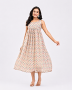 CREAMY BLOOM DRESS